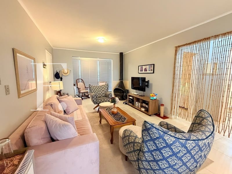 Apartamento com 84m², 2 dormitórios, 1 suíte, 1 vaga, Edifício Flamboyant em Xangri-Lá
