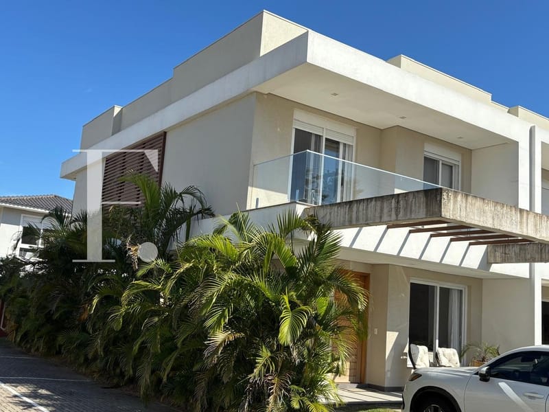 Sobrado com 100m², 4 dormitórios, 2 suítes, 2 vagas, Murano em Capão da Canoa