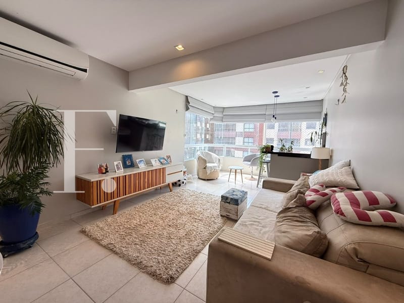Apartamento com 117m², 3 dormitórios, 1 suíte, 2 vagas, Edifício Sydney em Capão da Canoa