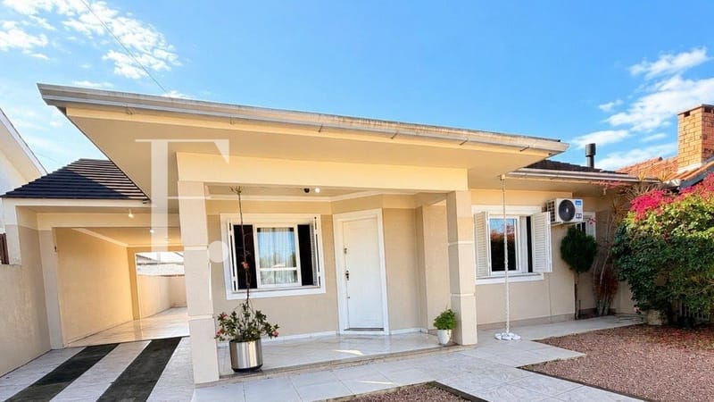 Casa com 142m², 3 dormitórios, 1 suíte, 1 vaga, no bairro Rainha do Mar em Xangri-Lá