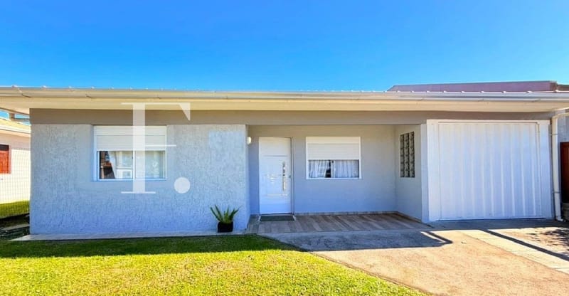 Casa com 118m², 3 dormitórios, 1 suíte, 1 vaga, no bairro Noiva do Mar em Xangri-Lá