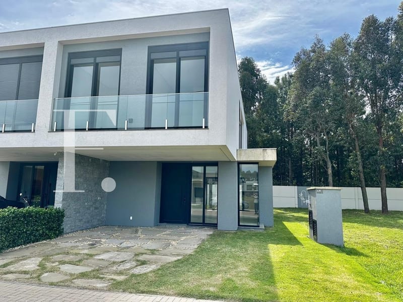 Sobrado com 224m², 3 dormitórios, 3 suítes, 1 vaga, Amaná em Xangri-Lá