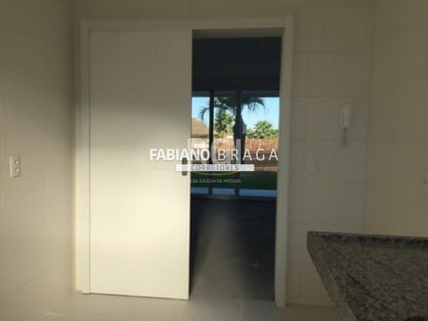 Apartamento com 160m², 4 dormitórios, 4 suítes, 1 vaga, Rossi Atlântida em Xangri-Lá