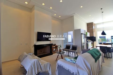 Casa Condomínio com 187m², 4 dormitórios, 4 suítes, 2 vagas, Sea Coast em Xangri-Lá