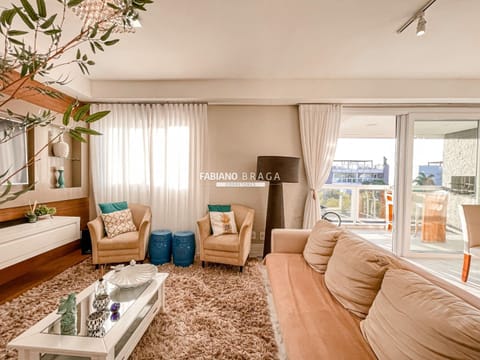 Apartamento com 207m², 3 dormitórios, 3 suítes, 2 vagas, Rossi Atlântida em Xangri-Lá