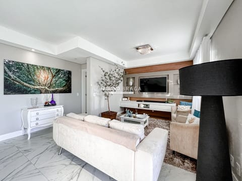 Apartamento com 207m², 3 dormitórios, 3 suítes, 2 vagas, Rossi Atlântida em Xangri-Lá