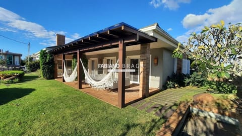 Casa Condomínio com 390m², 4 dormitórios, 2 suítes, 4 vagas, Atlântico Villas Club em Osório