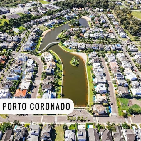 Terreno em Condomínio com 450m², Porto Coronado em Xangri-Lá