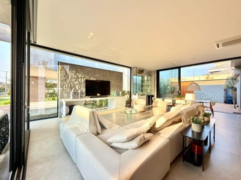 Casa Condomínio com 255m², 4 dormitórios, 4 suítes, 2 vagas, Velas da Marina em Capão da Canoa