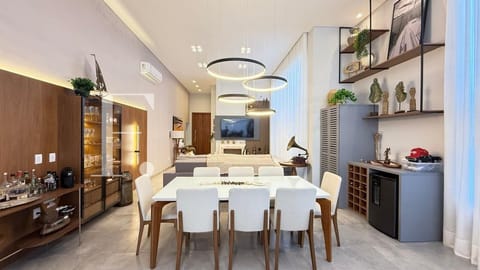 Casa Condomínio com 182m², 4 dormitórios, 4 suítes, 4 vagas, Capão Ilhas Resort em Capão da Canoa