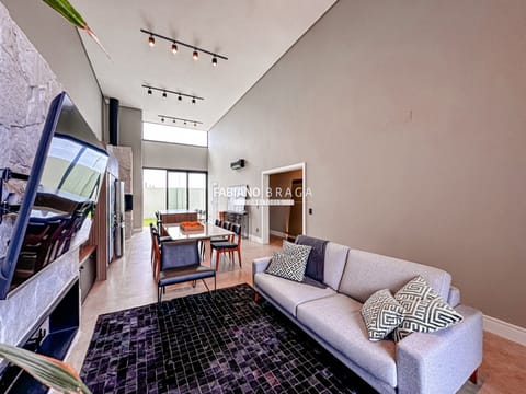 Casa Condomínio com 150m², 4 dormitórios, 4 suítes, 2 vagas, Blue em Xangri-Lá