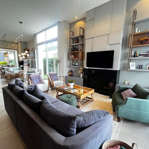 Casa Condomínio com 200m², 4 dormitórios, 4 suítes, 2 vagas, Sea Coast em Xangri-Lá