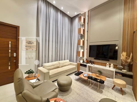 Casa Condomínio com 188m², 4 dormitórios, 4 suítes, 2 vagas, Dubai Resort em Capão da Canoa