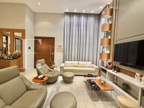 Casa Condomínio com 188m², 4 dormitórios, 4 suítes, 2 vagas, Dubai Resort em Capão da Canoa