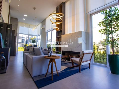 Casa Condomínio com 196m², 4 dormitórios, 4 suítes, Capão Ilhas Resort em Capão da Canoa