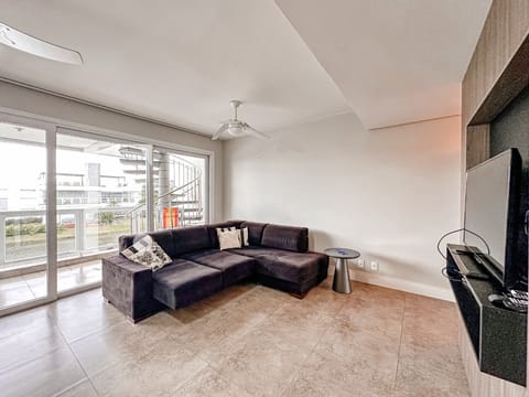 Apartamento com 116m², 2 dormitórios, 1 suíte, 2 vagas, Rossi Atlântida em Xangri-Lá