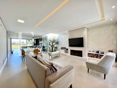 Casa Condomínio com 196m², 4 dormitórios, 4 suítes, 2 vagas, Capão Ilhas Resort em Capão da Canoa