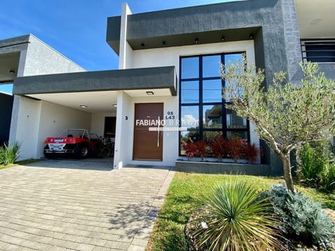 Casa Condomínio com 150m², 3 dormitórios, 3 suítes, 2 vagas, Blue em Xangri-Lá