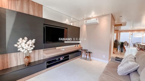 Sobrado com 153m², 4 dormitórios, 2 suítes, 2 vagas, Murano em Capão da Canoa