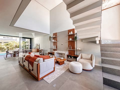 Sobrado com 263m², 4 dormitórios, 4 suítes, Sunset em Xangri-Lá