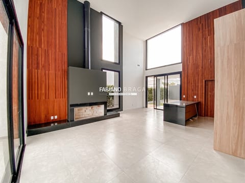 Sobrado com 189m², 4 dormitórios, 4 suítes, 2 vagas, Sea Coast em Xangri-Lá