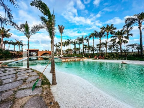 Terreno em Condomínio com 275m², Raro em Xangri-Lá