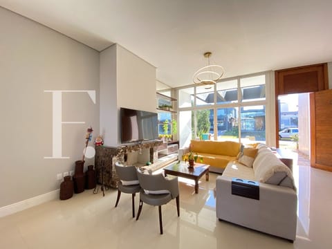Casa Condomínio com 187m², 4 dormitórios, 4 suítes, 2 vagas, Capão Ilhas Resort em Capão da Canoa