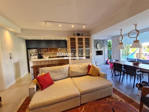 Apartamento com 116m², 2 dormitórios, 1 suíte, 1 vaga, Rossi Atlântida em Xangri-Lá
