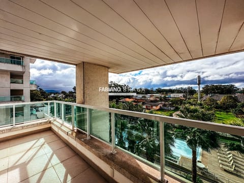 Apartamento com 138m², 3 dormitórios, 1 suíte, 2 vagas, Green Square em Xangri-Lá
