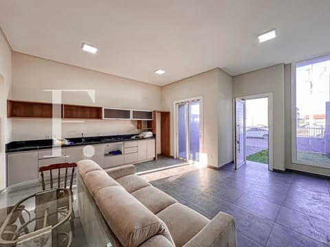 Casa com 100m², 3 dormitórios, 1 suíte, 2 vagas, no bairro Centro em Xangri-Lá