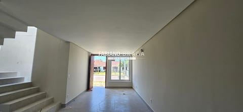 Casa com 114m², 3 dormitórios, 3 suítes, 2 vagas, no bairro Rainha do Mar em Xangri-Lá