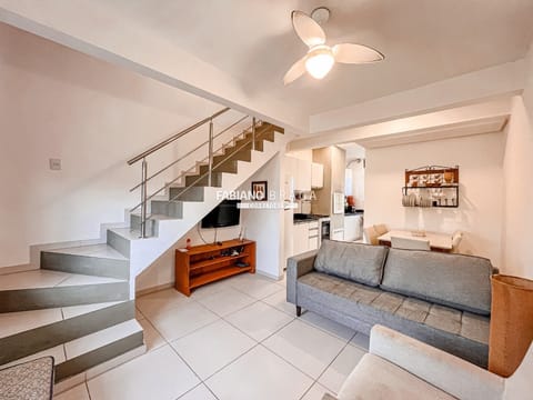 Casa com 66m², 2 dormitórios, 1 vaga, no bairro Centro de Xangri-Lá em Xangri-Lá