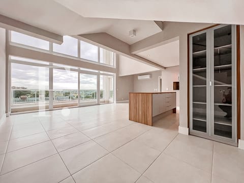 Apartamento com 167m², 3 dormitórios, 2 suítes, 2 vagas, Green Square em Xangri-Lá