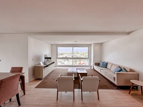 Apartamento com 179m², 4 dormitórios, 1 suíte, 2 vagas, Green Square em Xangri-Lá