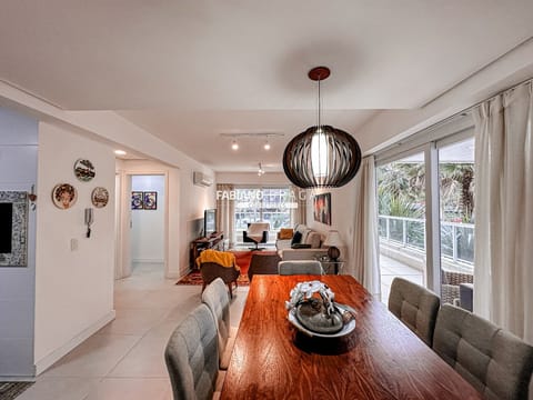 Apartamento com 140m², 3 dormitórios, 1 suíte, 2 vagas, Green Square em Xangri-Lá