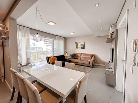 Apartamento com 116m², 2 dormitórios, 1 suíte, 2 vagas, Rossi Atlântida em Xangri-Lá