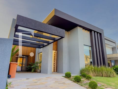 Sobrado com 220m², 4 dormitórios, 4 suítes, 2 vagas, Capão Ilhas Resort em Capão da Canoa