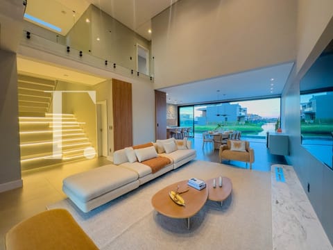 Sobrado com 260m², 5 dormitórios, 5 suítes, 2 vagas, Zen Concept Resort em Xangri-Lá