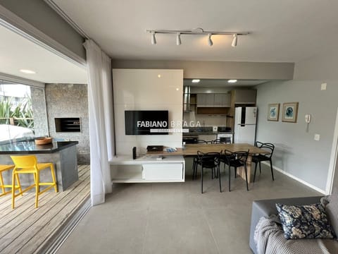 Apartamento com 113m², 2 dormitórios, 1 suíte, 2 vagas, Rossi Atlântida em Xangri-Lá