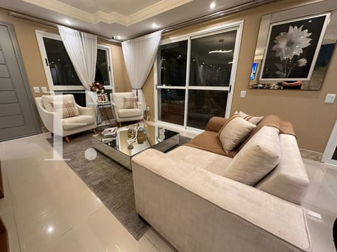 Casa Condomínio com 300m², 4 dormitórios, 4 suítes, 2 vagas, Condado de Capão em Capão da Canoa