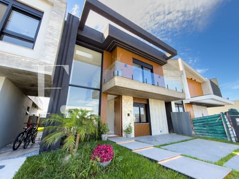 Sobrado com 209m², 4 dormitórios, 4 suítes, 2 vagas, Zen Concept Resort em Xangri-Lá