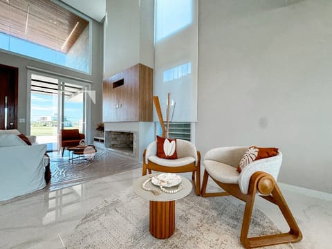 Sobrado com 244m², 4 dormitórios, 4 suítes, 2 vagas, Amare Home Resort em Xangri-Lá