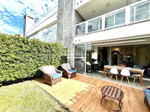 Apartamento com 118m², 2 dormitórios, 1 suíte, 2 vagas, Rossi Atlântida em Xangri-Lá