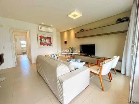 Apartamento com 118m², 2 dormitórios, 1 suíte, 2 vagas, Rossi Atlântida em Xangri-Lá