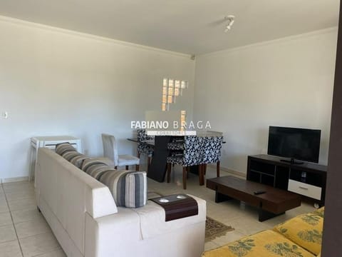 Casa com 153m², 3 dormitórios, 1 suíte, 2 vagas, no bairro Noiva do Mar em Xangri-Lá