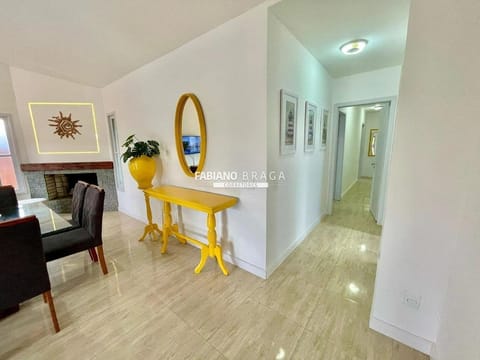 Casa com 127m², 3 dormitórios, 3 suítes, 2 vagas, no bairro Centro em Xangri-Lá