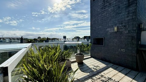 Apartamento com 188m², 3 dormitórios, 3 suítes, 2 vagas, Rossi Atlântida em Xangri-Lá
