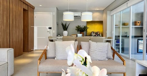 Apartamento com 259m², 3 dormitórios, 1 suíte, 2 vagas, Green Square em Xangri-Lá