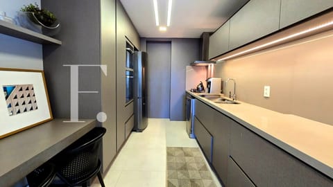 Apartamento com 182m², 3 dormitórios, 1 suíte, 2 vagas, Green Square em Xangri-Lá