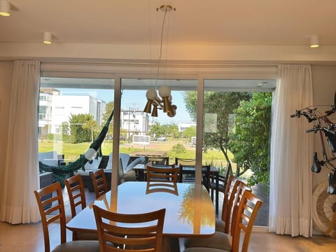 Apartamento com 245m², 3 dormitórios, 2 suítes, 2 vagas, Rossi Atlântida em Xangri-Lá